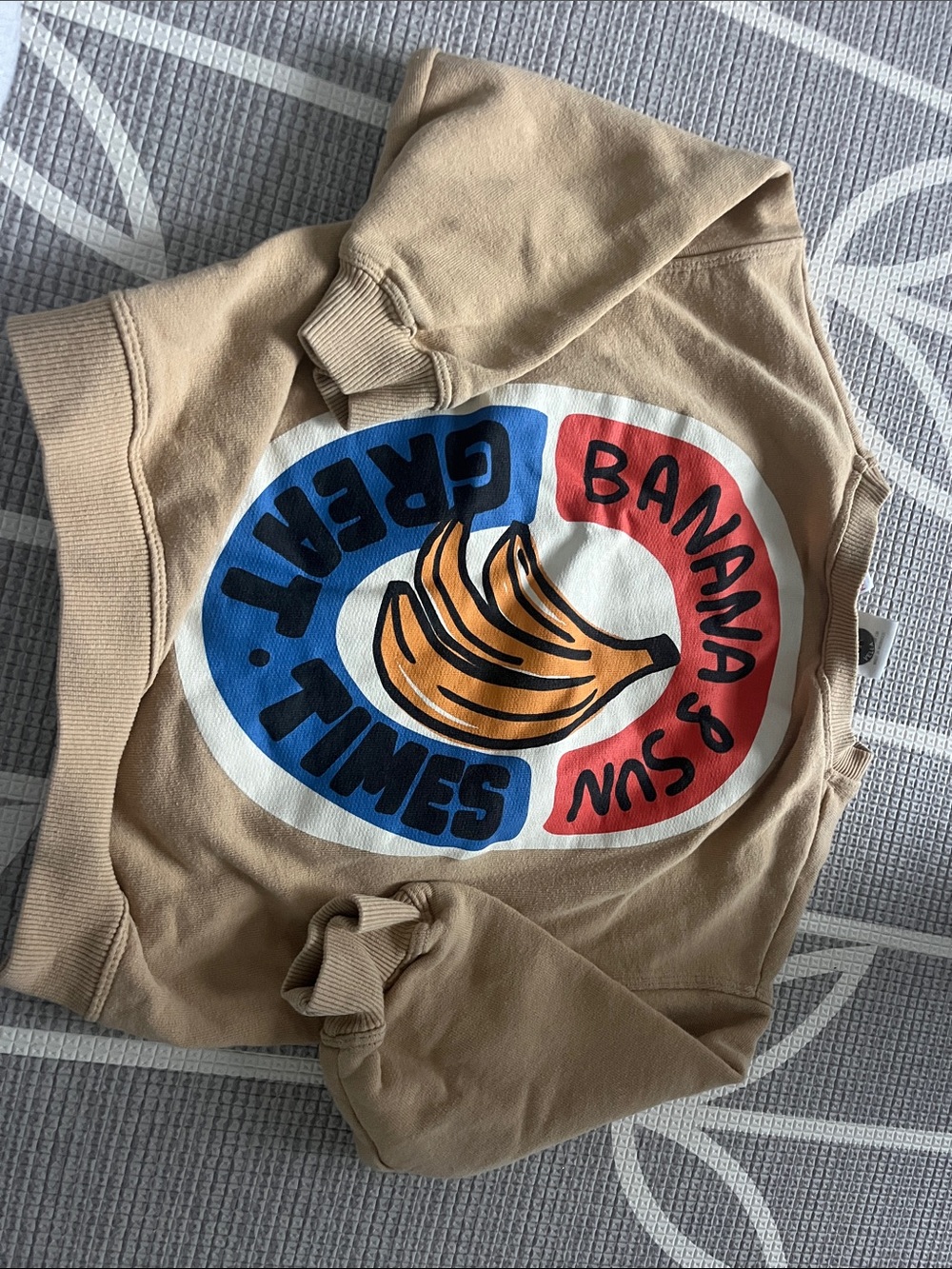 ZARA Graphic Banana Crewneck Sweatshirt - Beige with Blue & Red Print